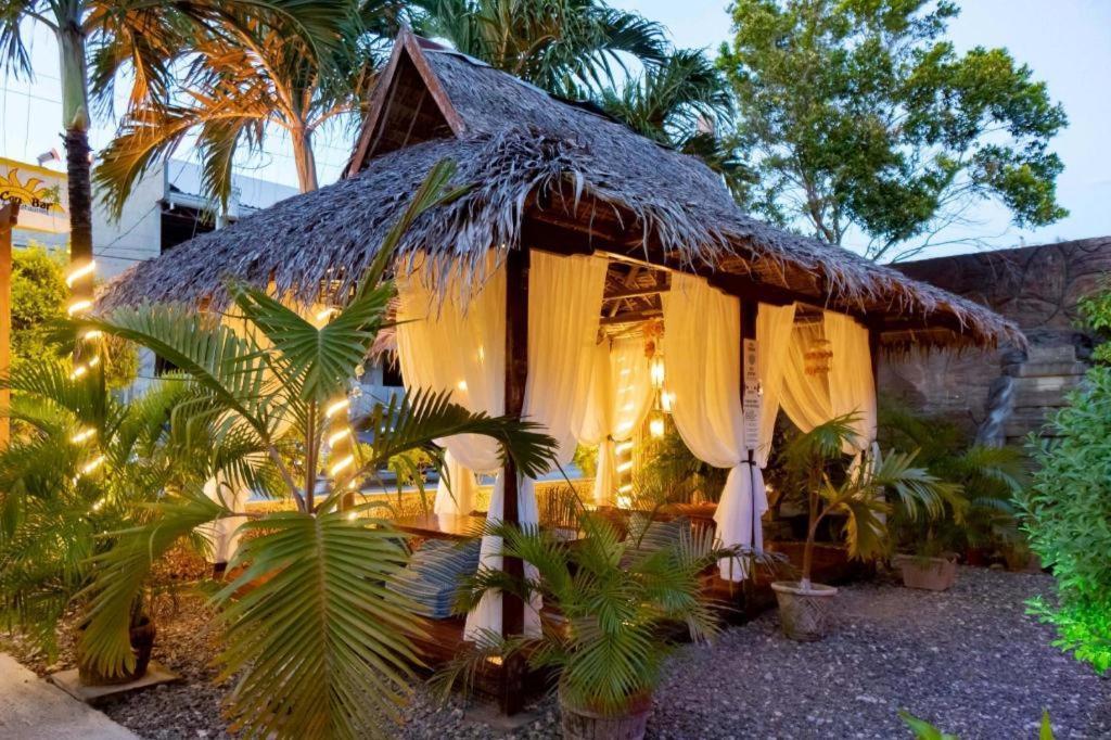Coucou Bar Hotel And Restaurant Санта-Фе Экстерьер фото