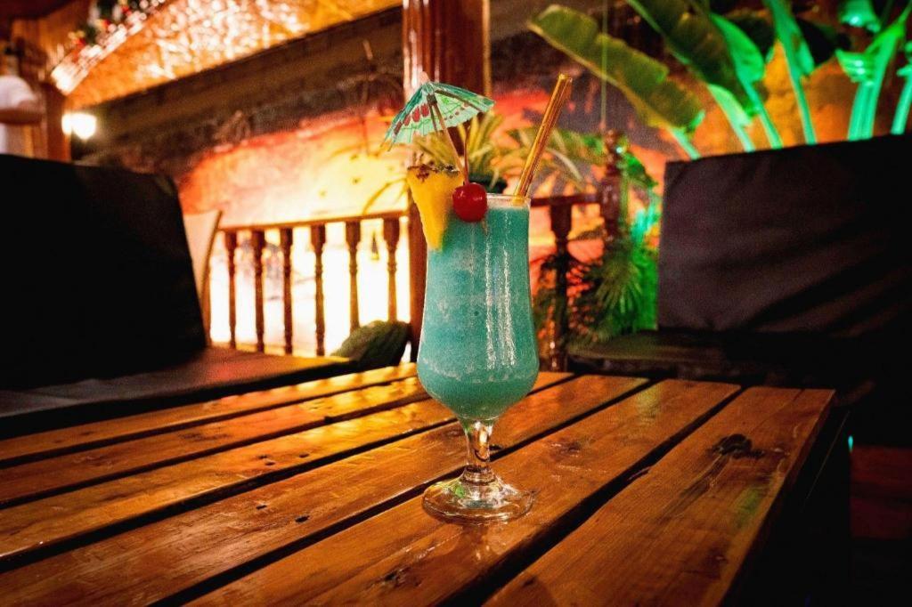Coucou Bar Hotel And Restaurant Санта-Фе Экстерьер фото